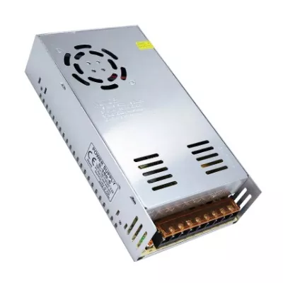 電源